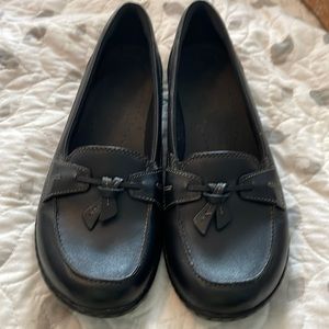 Black Clarks flats